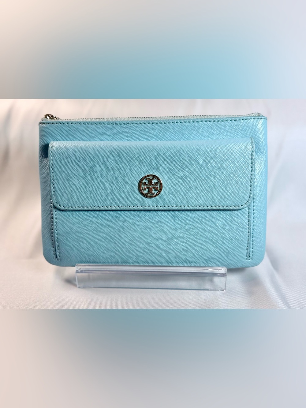 Tory Burch Style # 48159255 Light Blue Leather Clutch